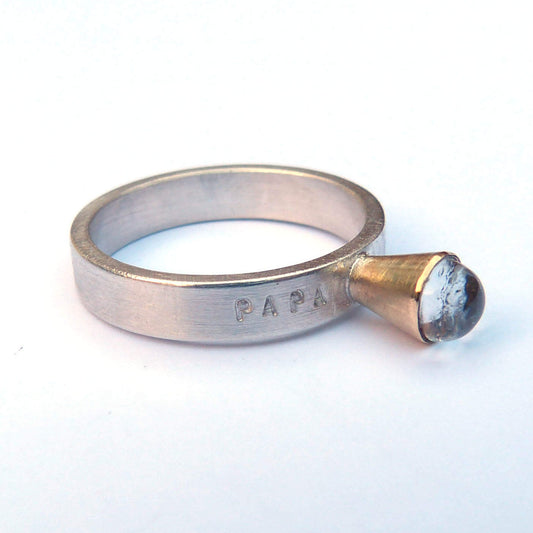 As-Ring met gouden as-bakje