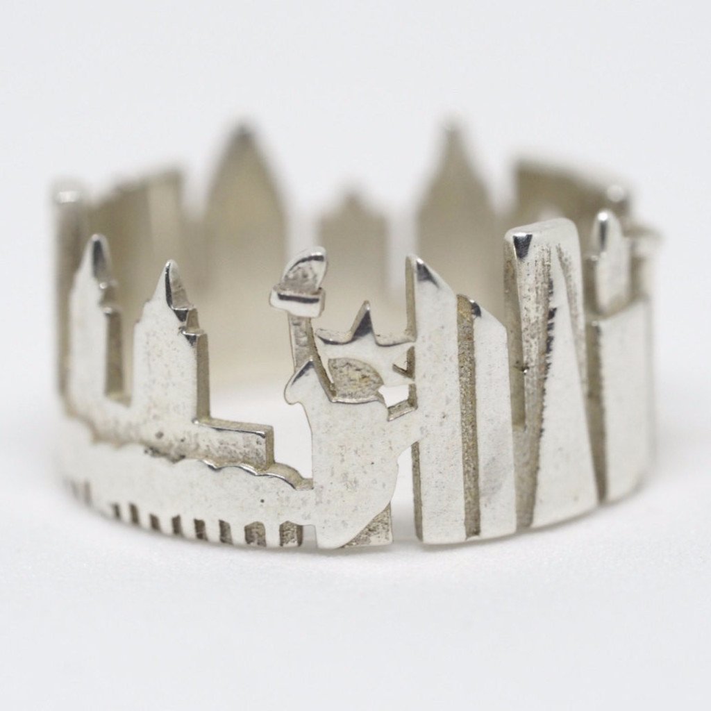 New York Skyline Ring