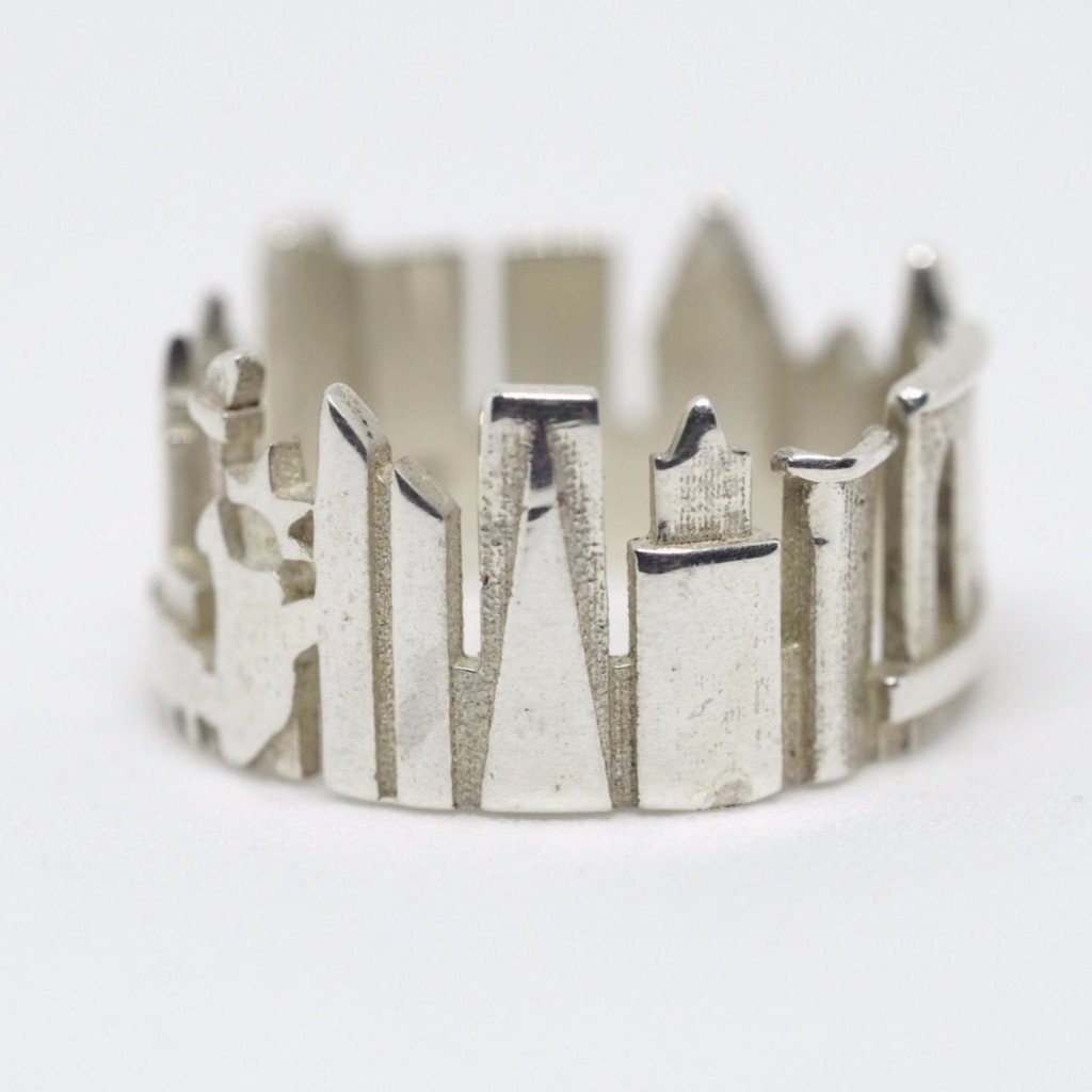 New York Skyline Ring