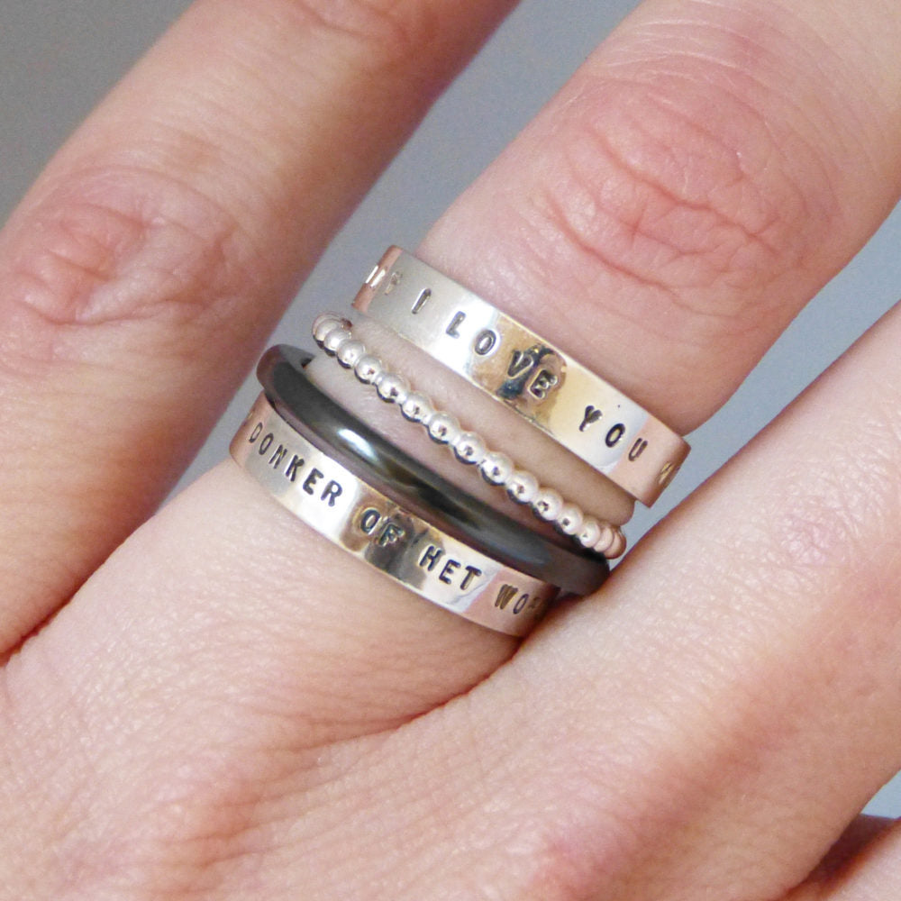 Zilveren balletjes ring om te combineren - 2,5mm